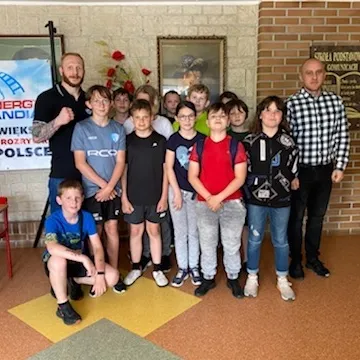 Gm. Gomunice: uczniowie spotkali się z Robertem Parzęczewskim