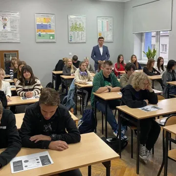 Spotkanie z uczniami. Prawa konsumentów z Powiatowym Rzecznikiem Praw Konsumentów
