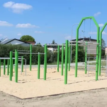 Sprawdzili jak wyglądają place zabaw w Radomsku