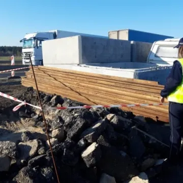 Pocisk moździerzowy na budowie A1