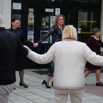 Potańcówka na patio MDK w Radomsku