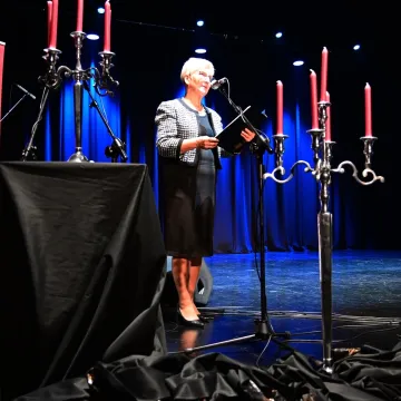 UTW „Wiem Więcej” zaprosił na benefis „Moniuszkowców”