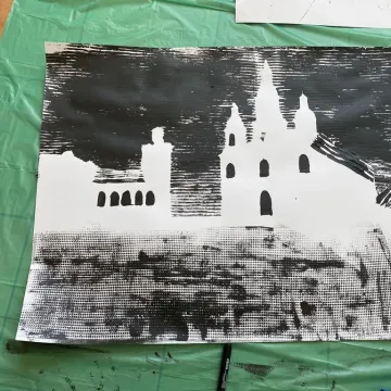 Radomszczańskie pejzaże oczami dzieci. Warsztaty prof. Wiatra w Muzeum w Radomsku