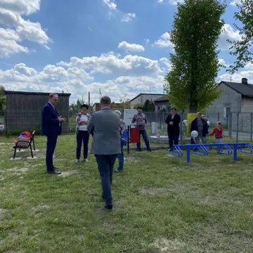 Sucha Wieś: nowy plac zabaw oddany do użytku. Z konfliktem w tle...