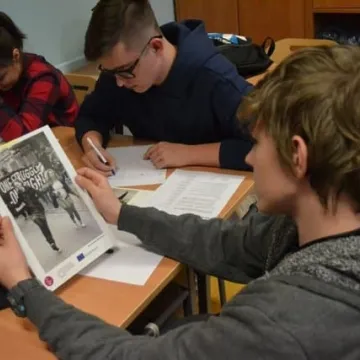 Solidarność. Podaj dalej!