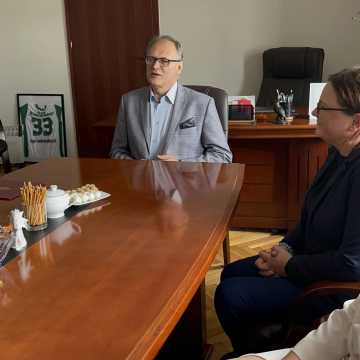 [WIDEO] Kacper Guziak – jeden z najlepszych maturzystów w Polsce, wyróżniony stypendium prezydenta Radomska