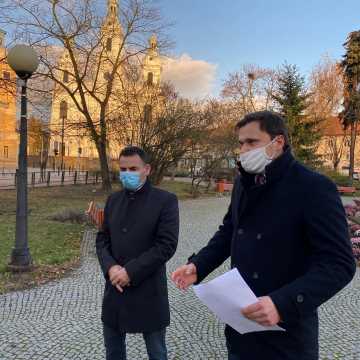 Wicewojewoda apeluje do radomszczan: przestrzegajmy zasad reżimu sanitarnego