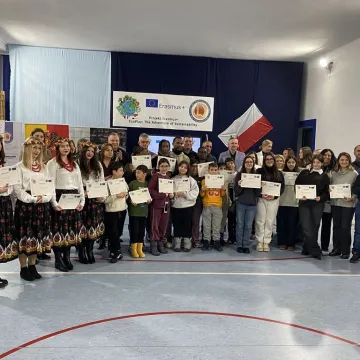 Certyfikaty wręczone, krakowiak zatańczony. Projekt Erasmus w 2 LO podsumowany