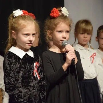 Piosenką uczcili Niepodległą