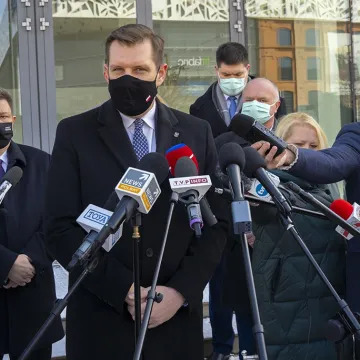 W Łodzi uruchomiono szpital tymczasowy dla chorych na COVID-19