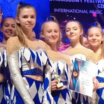Pasmo sukcesów tancerzy z Akademii Tańca i Sportu 