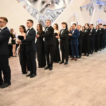 Studniówka maturzystów I LO w Radomsku