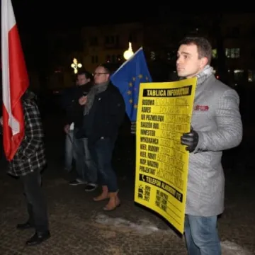 Protestują w obronie demokracji
