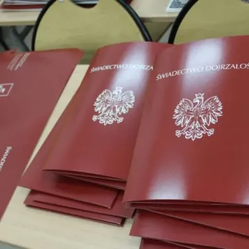 Uczniowie odebrali świadectwa i wyniki matur