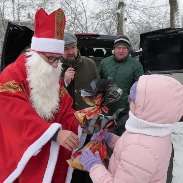 Święty Mikołaj odwiedził Strzałków