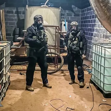 Ponad 5,8 tony narkotyków przejęli policjanci likwidując 3 laboratoria