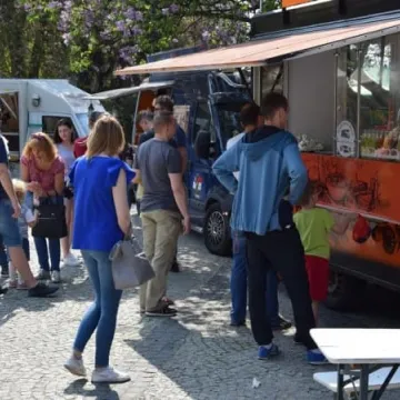 Food trucki opanowały plac 3 Maja