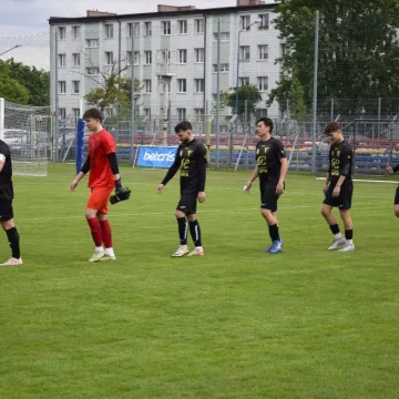 RKS Radomsko bez litości.  Pięć bramek na Brzeźnickiej
