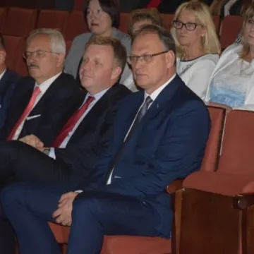 Prezydent nagrodził nauczycieli