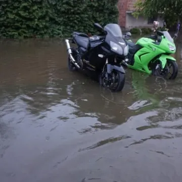 Zalane domy, rondo i uszkodzona obwodnica