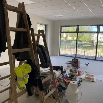 [WIDEO] Rekrutacja tuż za rogiem. Żłobek w Radomsku prawie gotowy