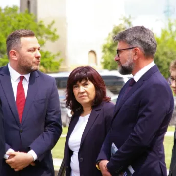 Pociąg „Warszyc” wjechał na peron w Radomsku