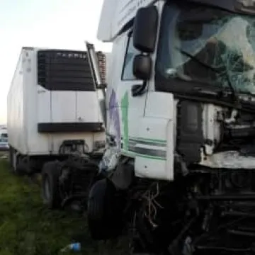 Kolizja ciężarówek