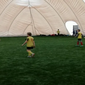 Krzynówek Cup w hali balonowej