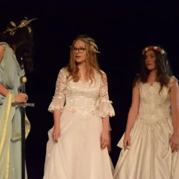 Teatr Żródło z widowiskiem „Niepodległa