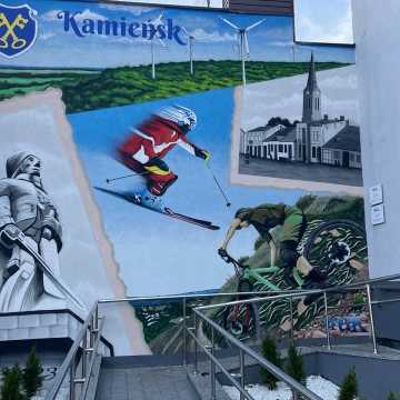 Kamieńsk świętuje 30-lecie odzyskania praw miejskich muralem