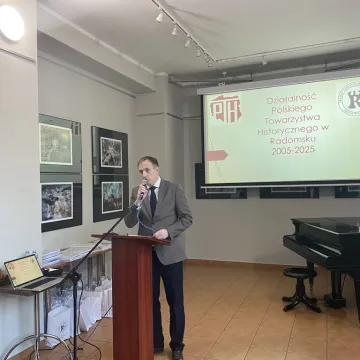 20 lat ludzi z pasją do historii. PTH w Radomsku świętowało 20-lecie