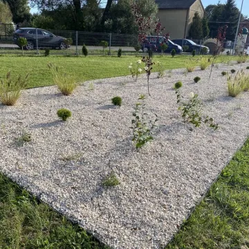 Okrajszów ma swój ekologiczny skwerek. Wielkie otwarcie z piknikiem