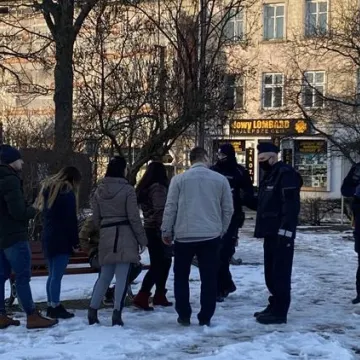 „Zjednoczeni dla Wolności” protestowali w Radomsku przeciwko rządowym obostrzeniom