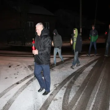 Symboliczne znicze przed GDDKiA