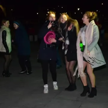 Zabawa sylwestrowa w parku Świętojańskim