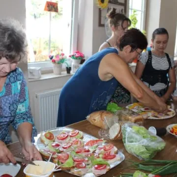 Piknik integracyjny dzieci i seniorów RUTW SAN