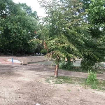 Trwa rewaloryzacja parku Świętojańskiego