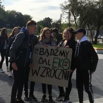 Strajk Klimatyczny w Radomsku: Dziś powietrze pachnie jak ostatnie dni planety 