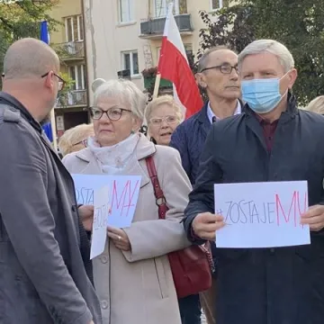 Prounijna manifestacja w Radomsku: „Zostajemy”, „Zostajemy”!