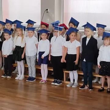Pierwszaki ślubowały w PSP nr 7 w Radomsku