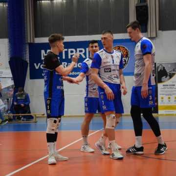 Siatkarze METPRIM Volley Radomsko bez punktów w meczu z Bielawianką