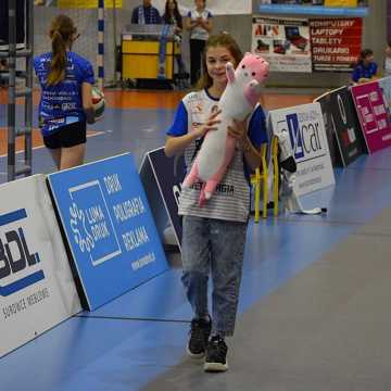 Emocje na parkiecie. METPRIM Volley Radomsko zwycięża ze Skrą II Bełchatów