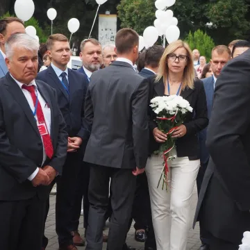Władze powiatu radomszczańskiego na urodzinach miasta Równe