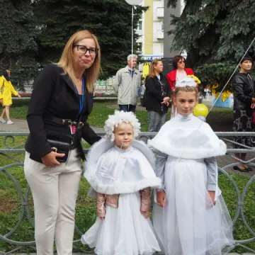 Władze powiatu radomszczańskiego na urodzinach miasta Równe