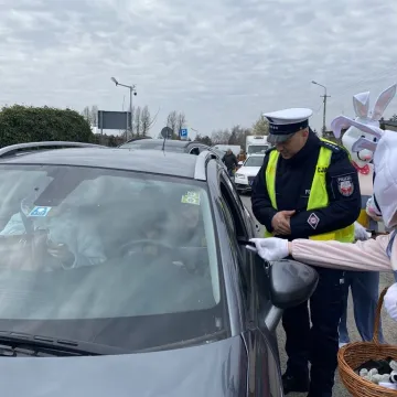 Świąteczny czas i większa czujność. Funkcjonariusze przypominali o bezpieczeństwie