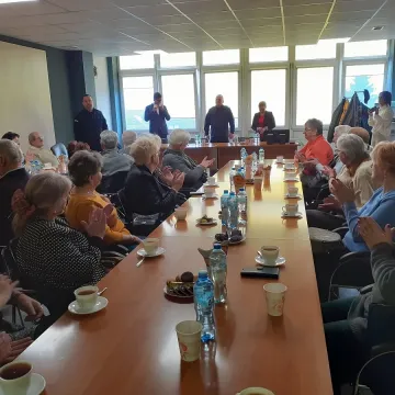 Rozmawiali z seniorami o zasadach bezpieczeństwa i prawach konsumenta