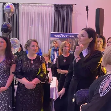 Szampańska zabawa studniówkowa ZSE w Radomsku