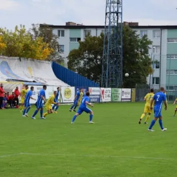 Nareszcie wygrana! RKS Radomsko – Świt Nowy Dwór Maz. 2:1