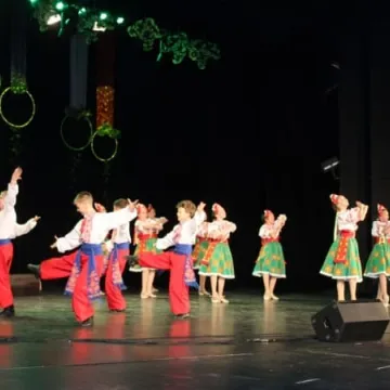 Koncert zespołów folklorystycznych w MDK