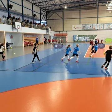 „Mikołajki” świętowano na boisku